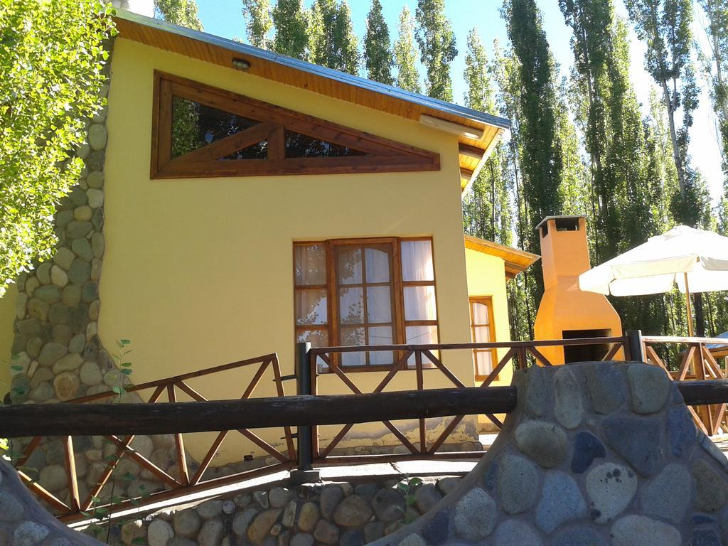 Terrazas En El Bosque Cabañas Malargüe Exterior foto